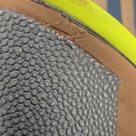 Neon & Dark Grey Dadallina Sandals, Women size 11 - Picture 5 of 6